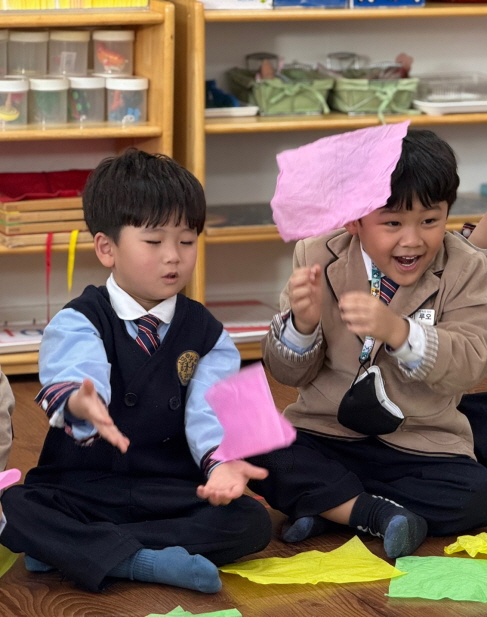 신나게 봄의 색을 알아봐요~